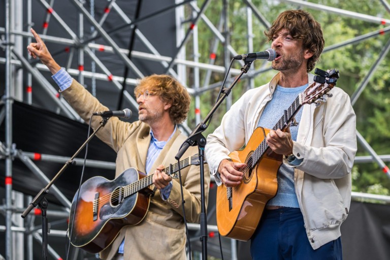 simonediluca_kingsofconvenience_noborders_fusine_DSC_9653
